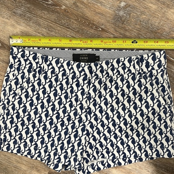 J. Crew Chino Shorts Women's 2 Navy and White Seahorse Pattern 2.5 Inch Inseam - Picture 8 of 14